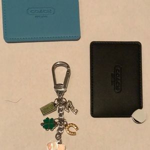 This adorable mirror will fit anywhere